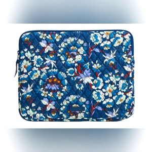 NWT Vera Bradley Laptop Sleeve in Cotton